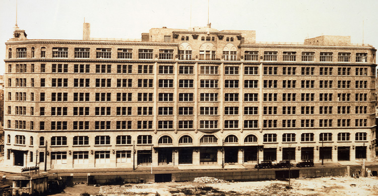 三信ビルディング（竣工当時）